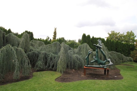 Which is the sculpture?